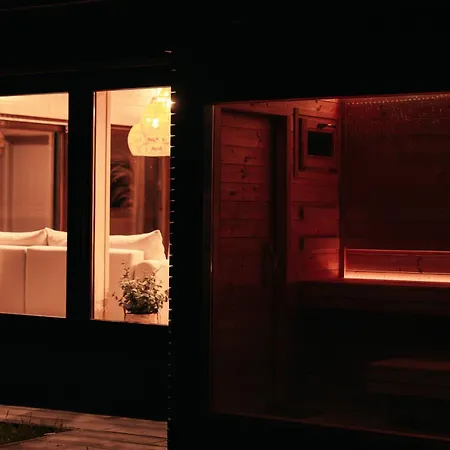 Villa Naturalnie - Dom Solo, Basen, Balia, Sauna, Jezioro, Glodowo (Koscierzyna)